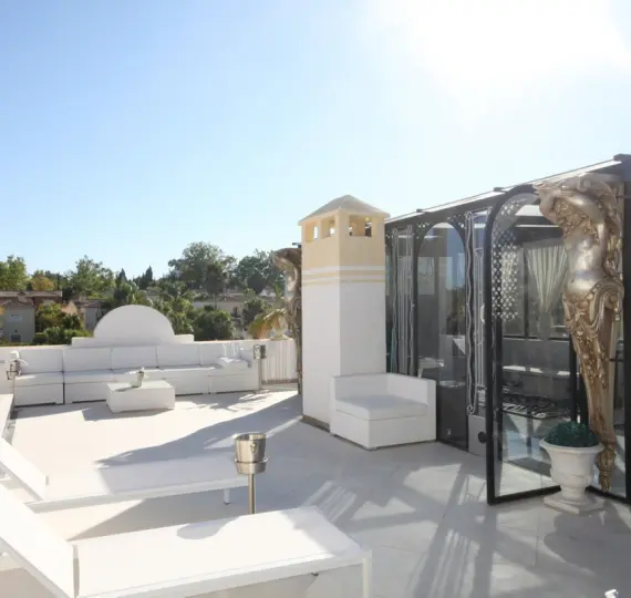 Venta de ático en Guadalmina Alta