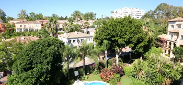 Venta de ático en Guadalmina Alta 3