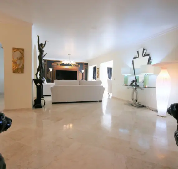 Venta de ático en Guadalmina Alta