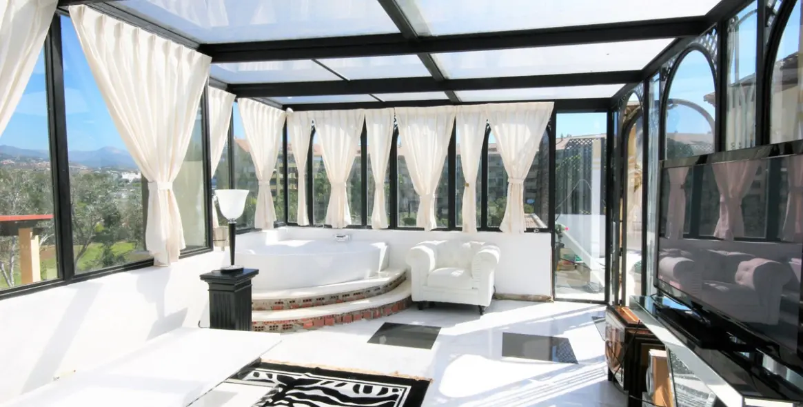 Продажа пентхауса в Guadalmina Alta 10