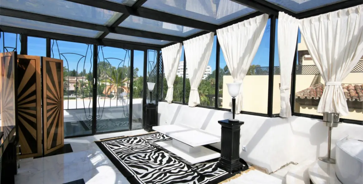 Продажа пентхауса в Guadalmina Alta 12