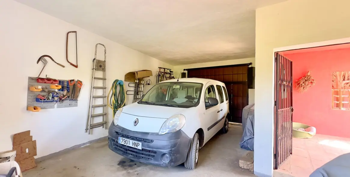 Sale of finca - cortijo in Alhaurín el Grande 35