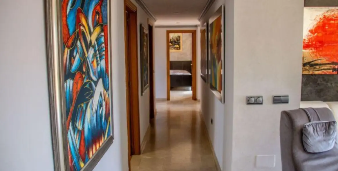 Продажа двухуровневых апартаментов в Costalita 4