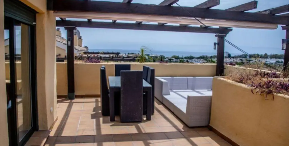 Продажа двухуровневых апартаментов в Costalita 7