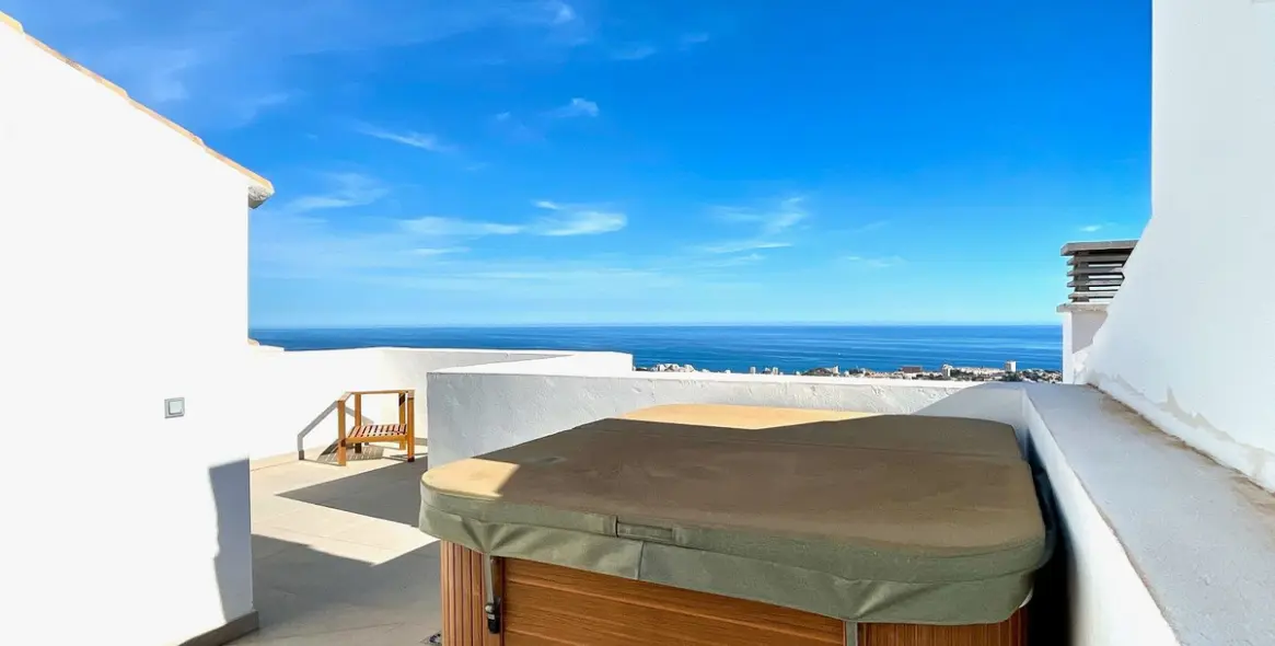 Venta de ático dúplex en Benalmadena 28