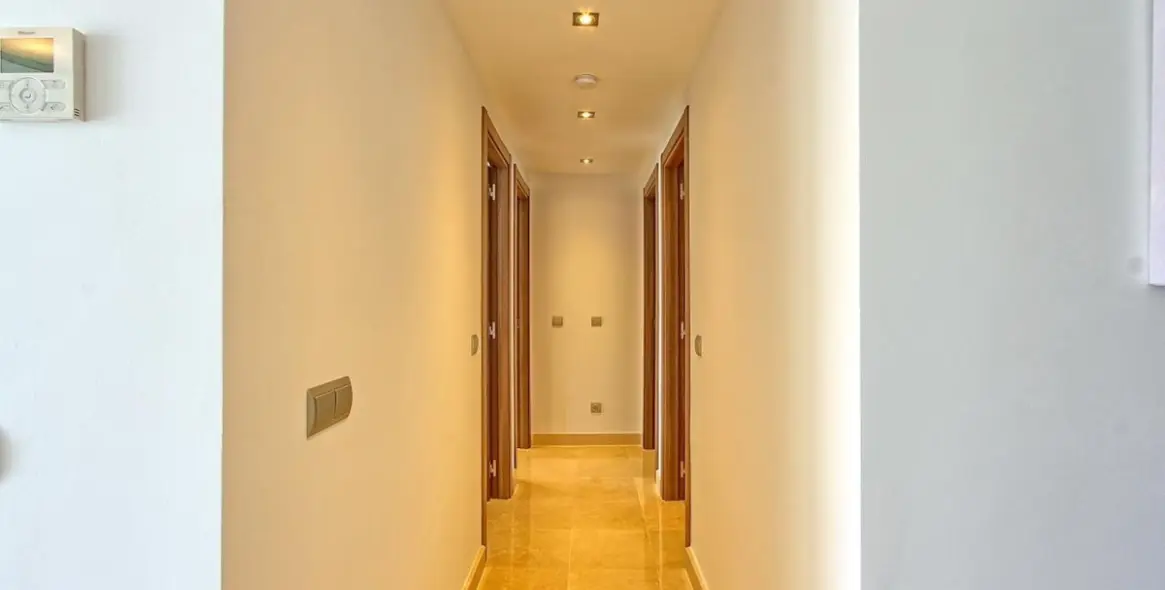 Продажа апартаментов на среднем этаже в San Pedro de Alcántara 8