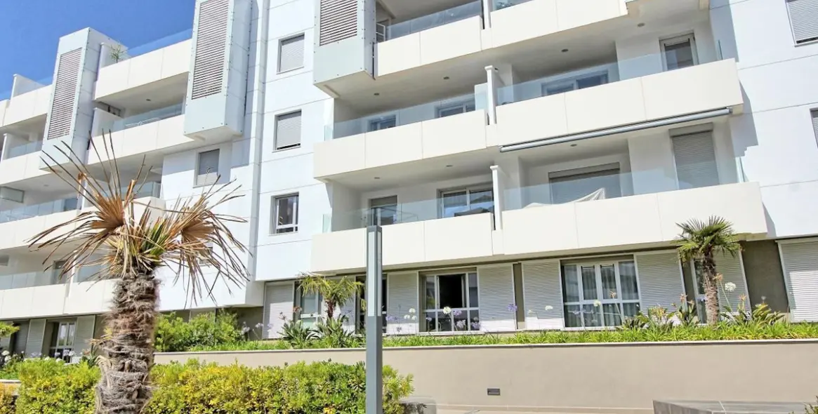 Продажа апартаментов на среднем этаже в San Pedro de Alcántara 19