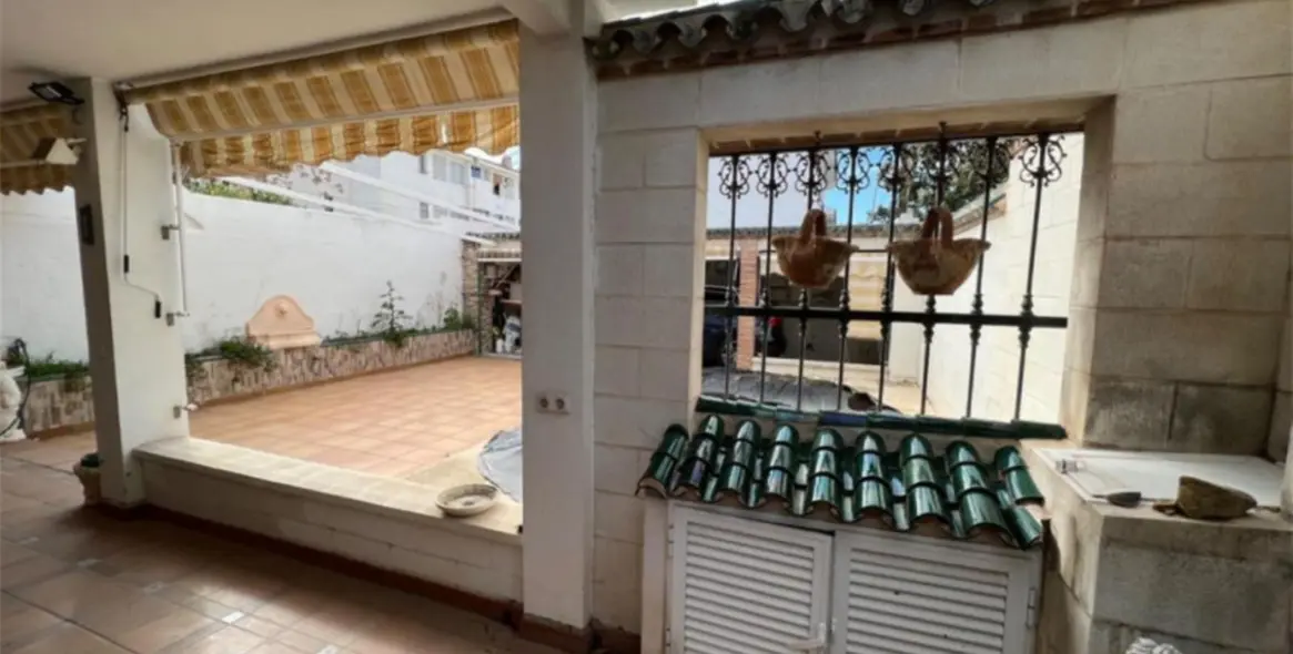 Продажа дома на две семьи в Nueva Andalucía (район Nueva Andalucía) 8