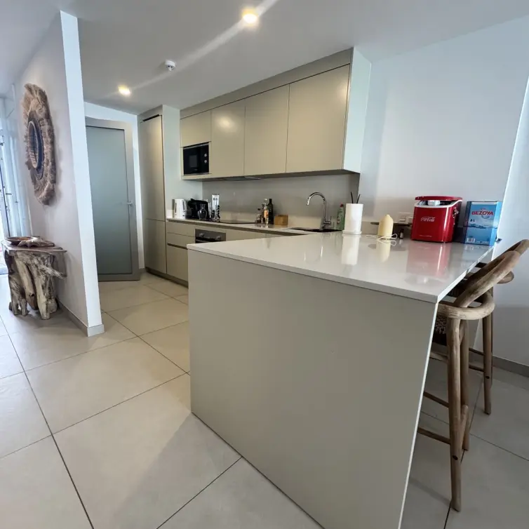 Venta de apartamento en planta media en Elviria