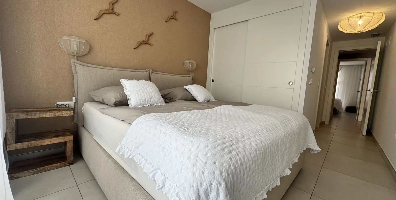 Venta de apartamento en planta media en Elviria 7