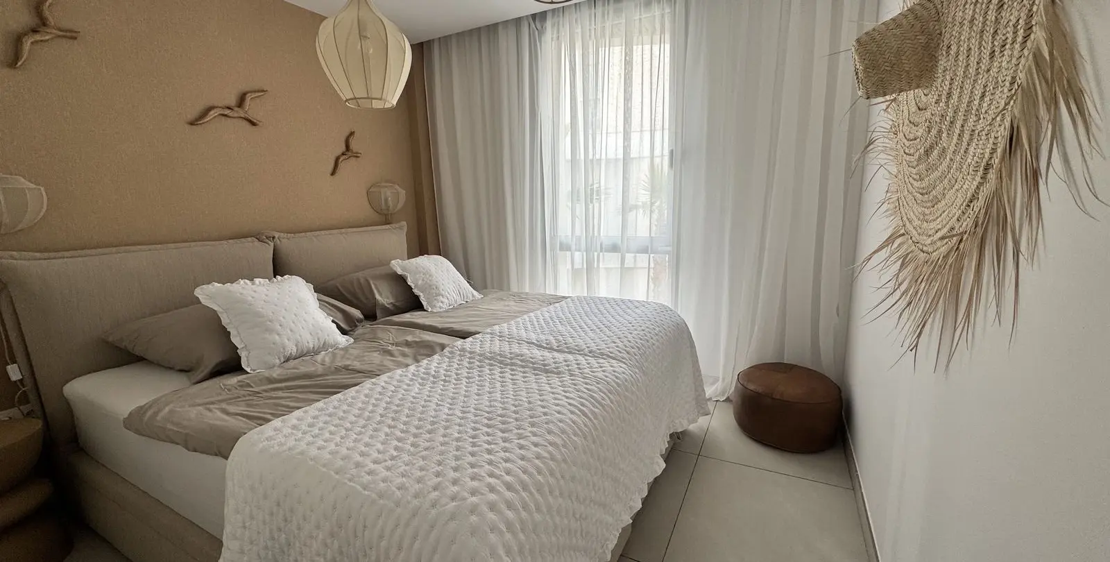 Venta de apartamento en planta media en Elviria 8