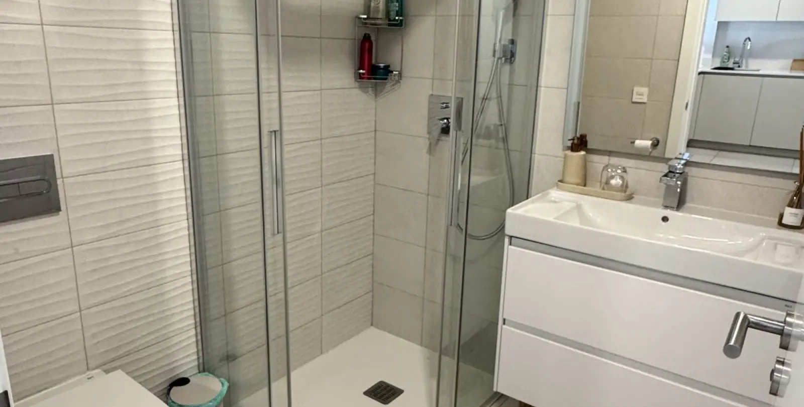 Venta de apartamento en planta media en Elviria 10