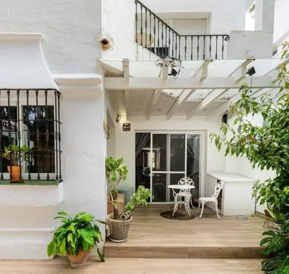 Sale of townhouse in Nueva Andalucía