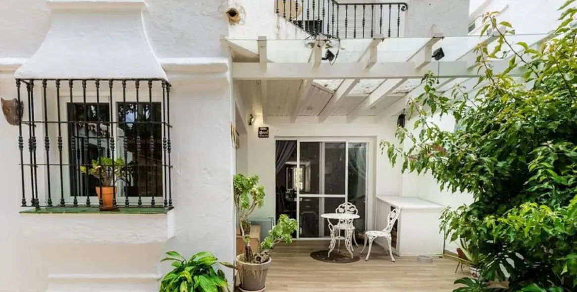 Sale of townhouse in Nueva Andalucía 2