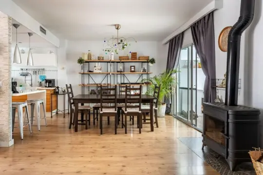Image 10 thumb