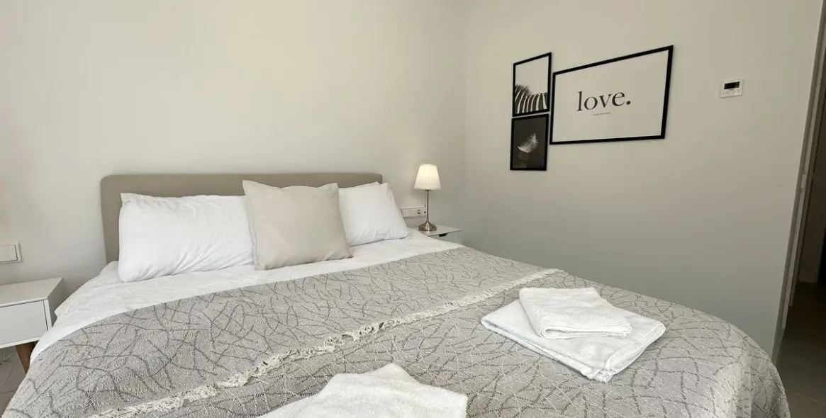 Продажа апартаментов на первом этаже в Higueron 20