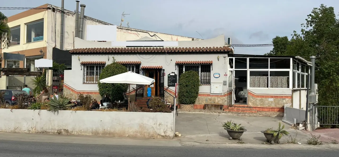Sale of commercial premises in Coín 0