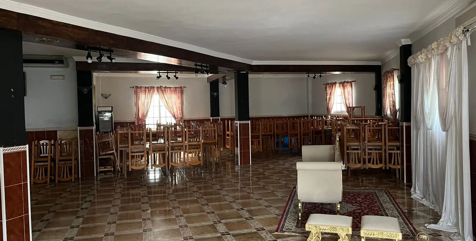 Продажа коммерческого помещения в Coín 8