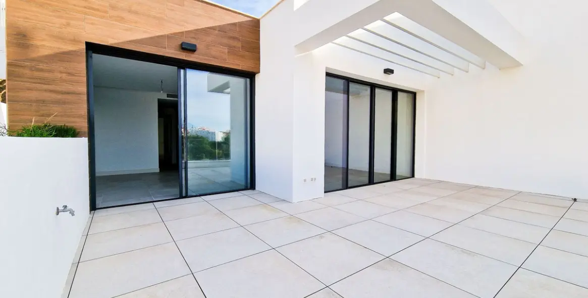 Sale of penthouse duplex in Cabopino 6