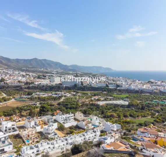 Sale of detached villa in Nerja