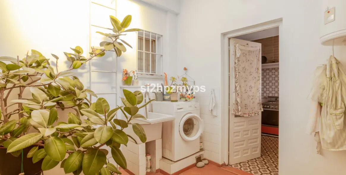 Sale of detached villa in Nerja 15