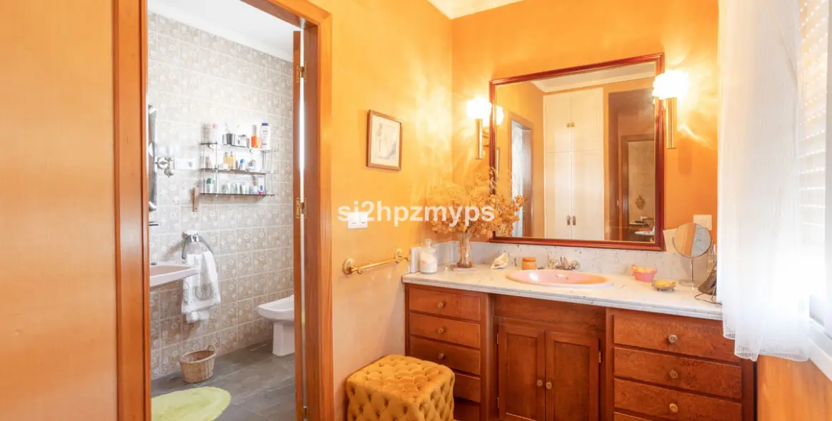 Sale of detached villa in Nerja 20