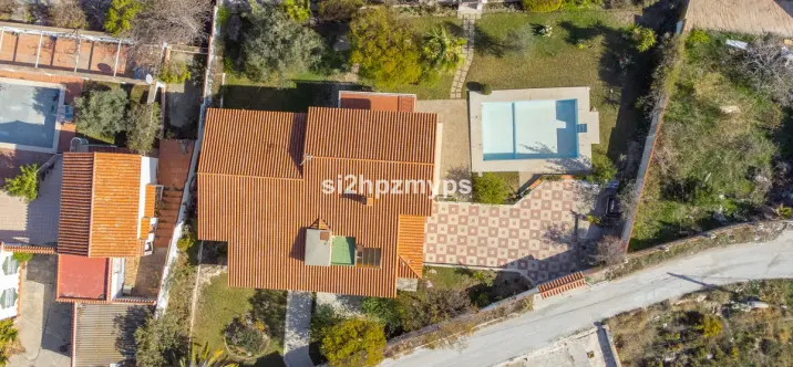Venta de villa independiente en Nerja 2