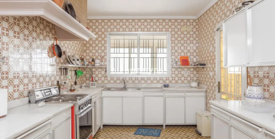 Продажа  отдельно стоящей виллы в Nerja 12