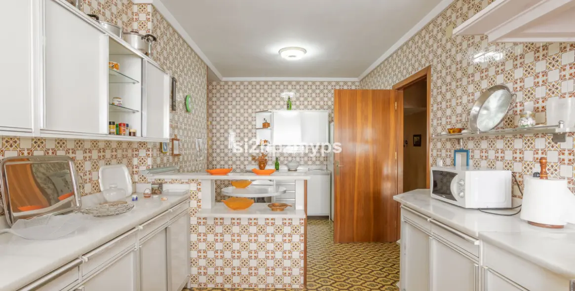 Продажа  отдельно стоящей виллы в Nerja 13