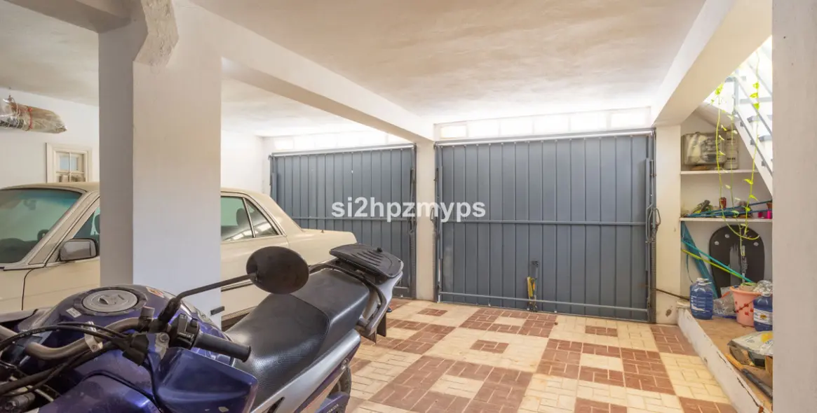 Продажа  отдельно стоящей виллы в Nerja 31