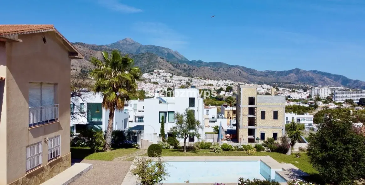 Sale of detached villa in Nerja 5