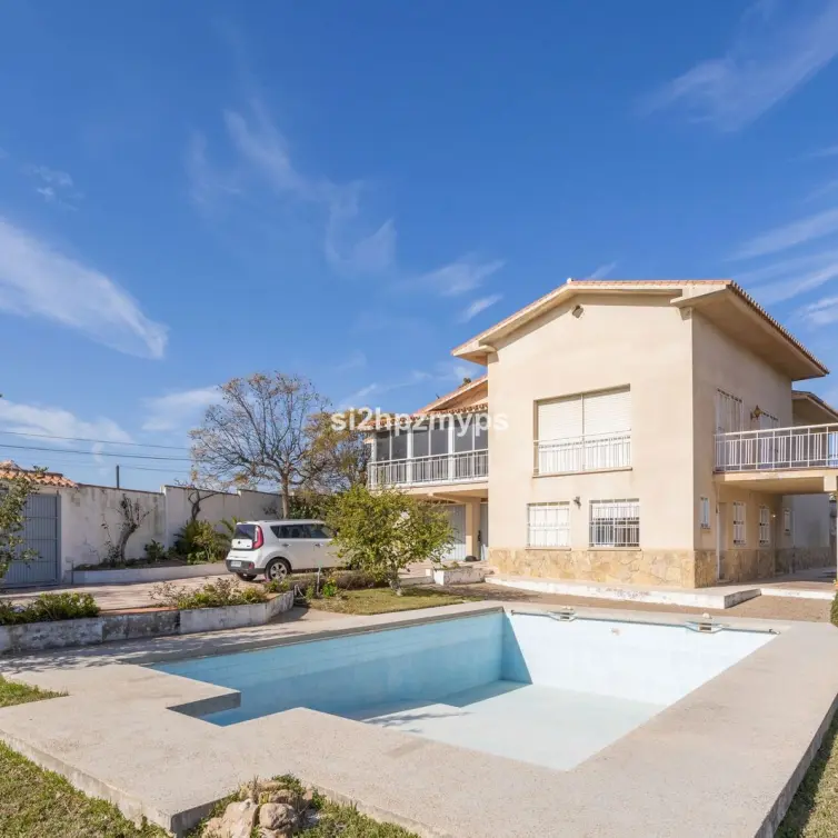 Venta de villa independiente en Nerja