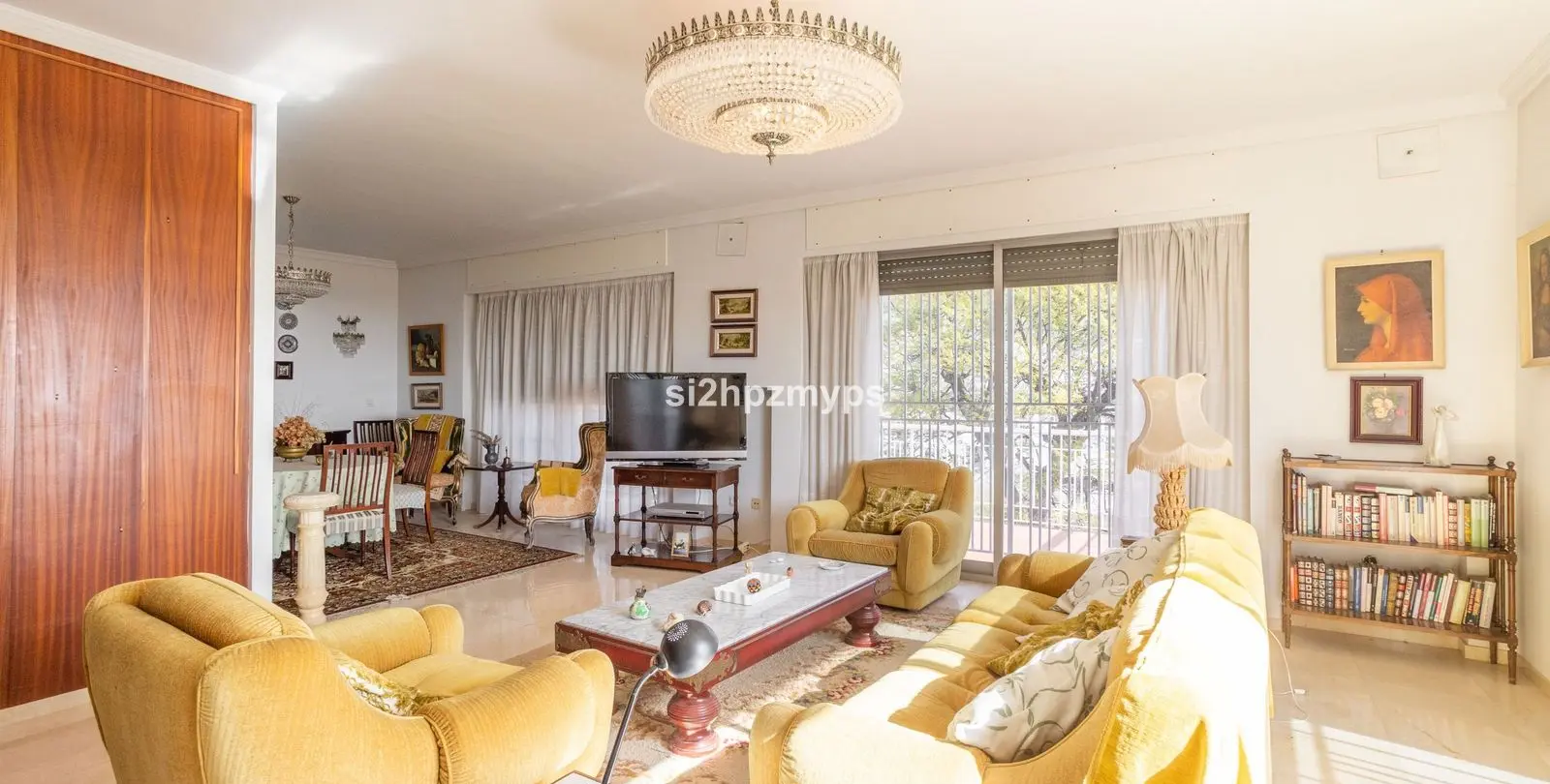 Продажа  отдельно стоящей виллы в Nerja 10