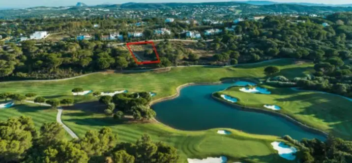 Venta de parcela residencial en Sotogrande 1