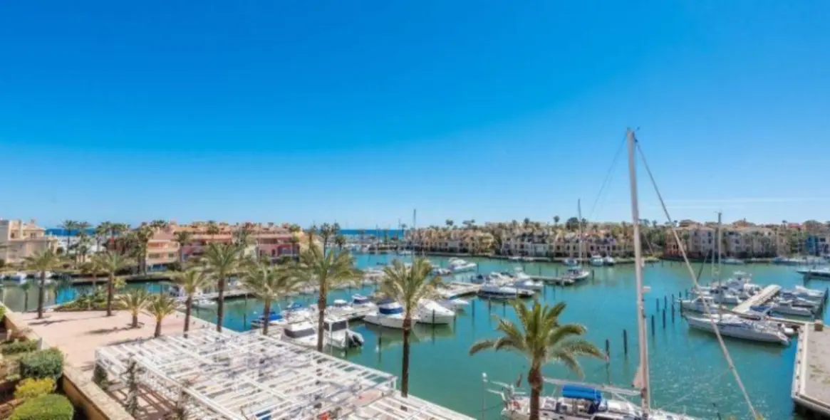Venta de parcela residencial en Sotogrande 12
