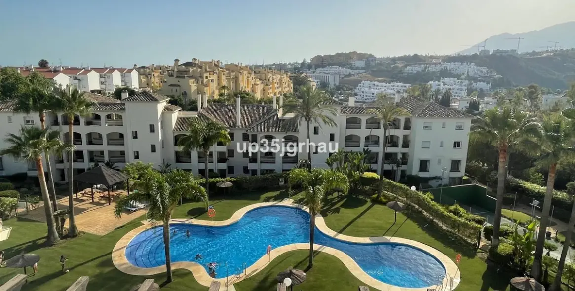 Sale of penthouse in Selwo 1