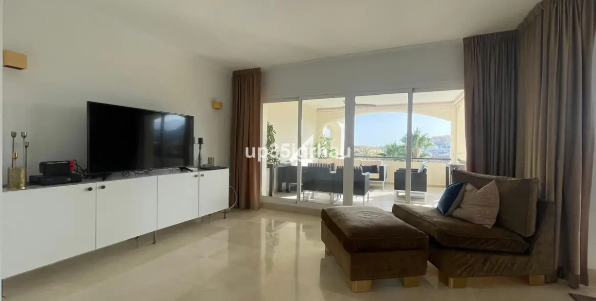Sale of penthouse in Selwo 4