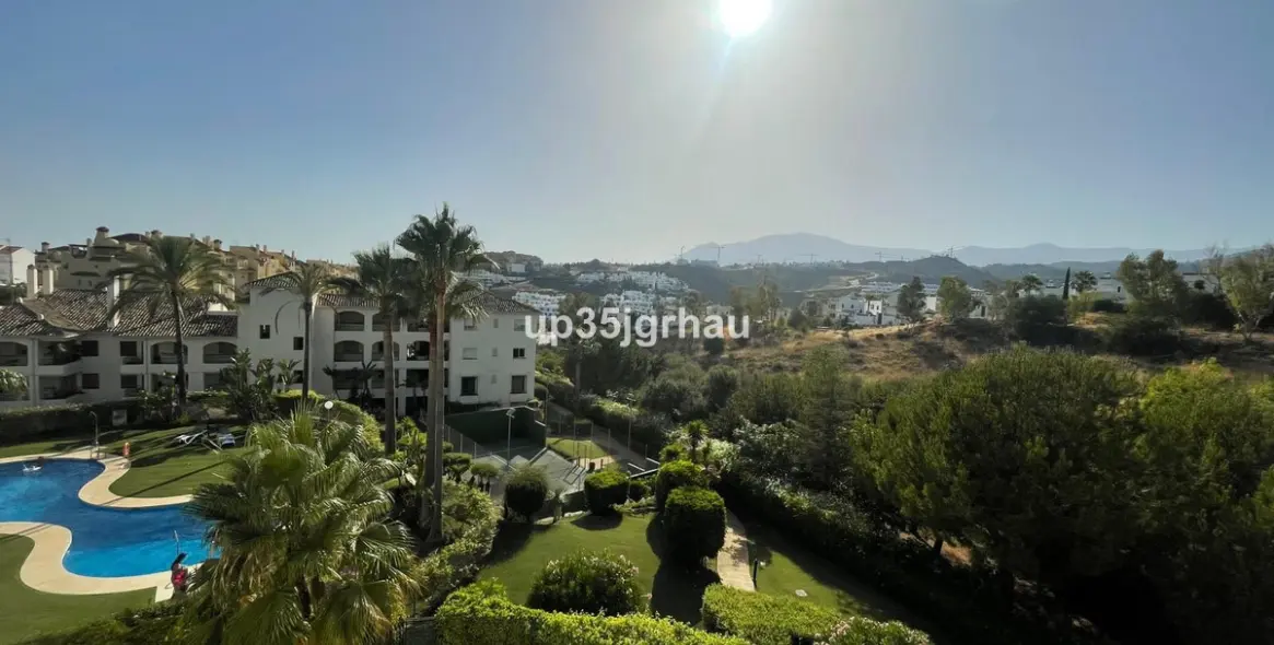 Sale of penthouse in Selwo 14