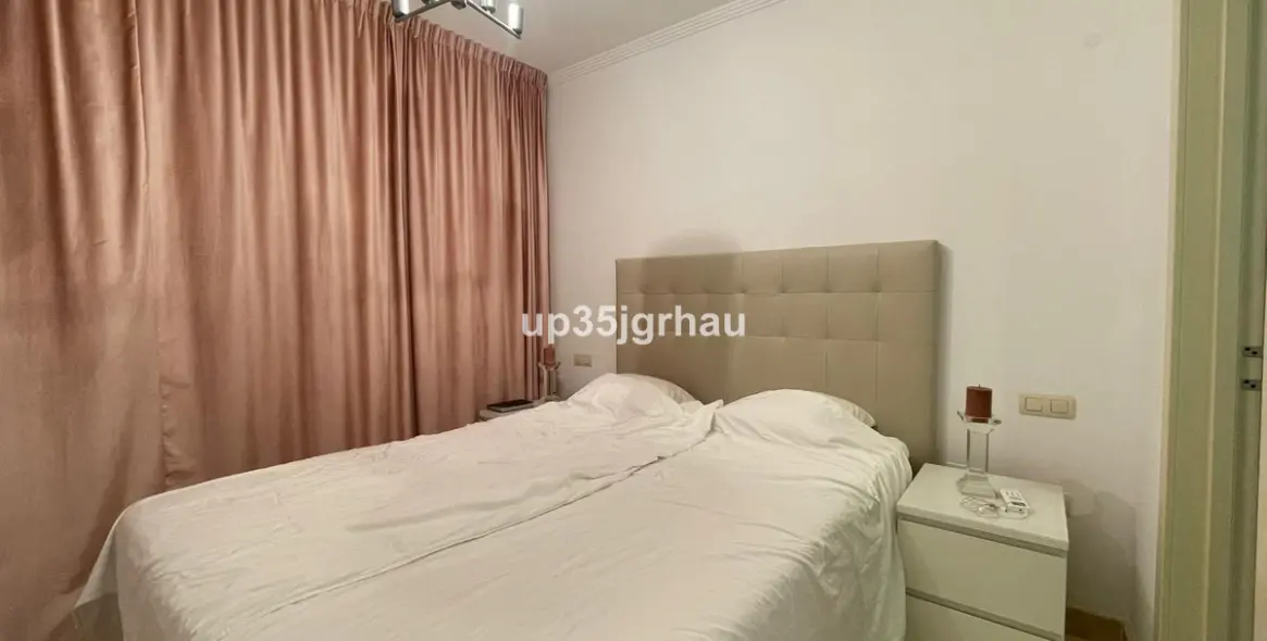 Sale of penthouse in Selwo 18