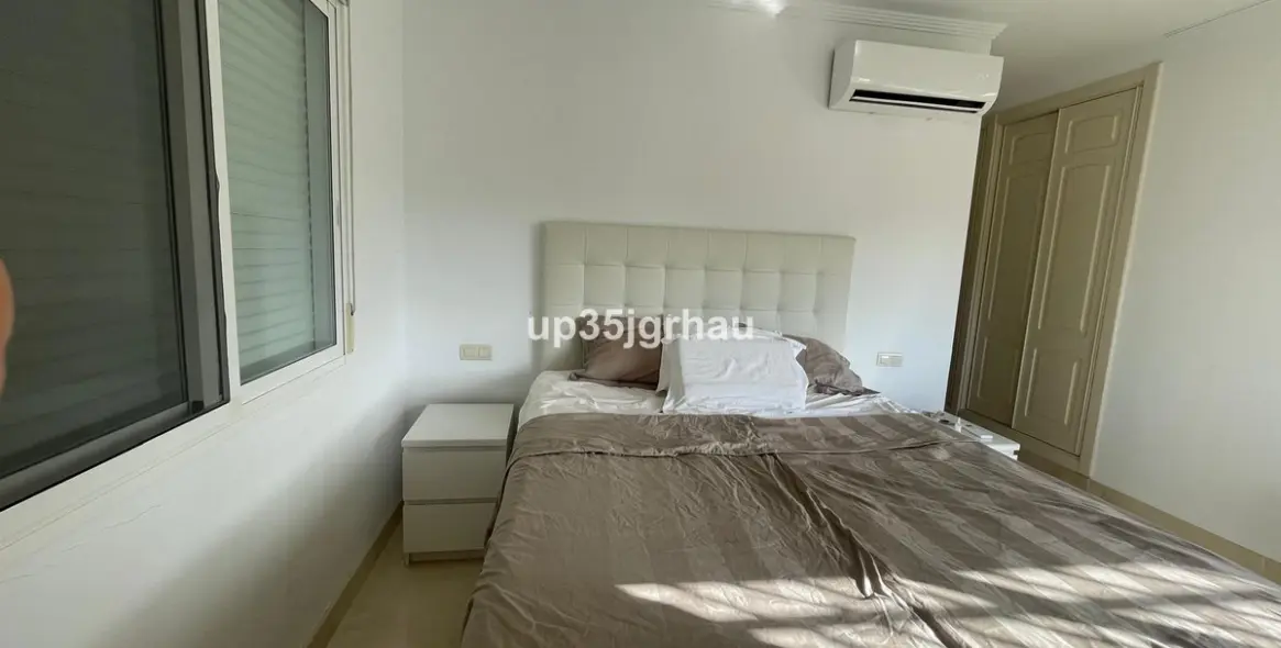 Sale of penthouse in Selwo 19