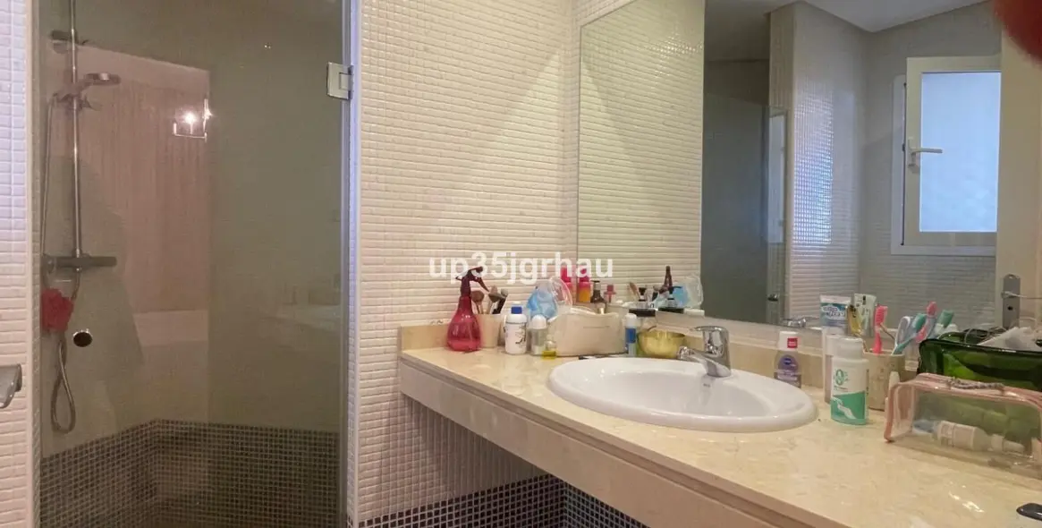 Sale of penthouse in Selwo 21