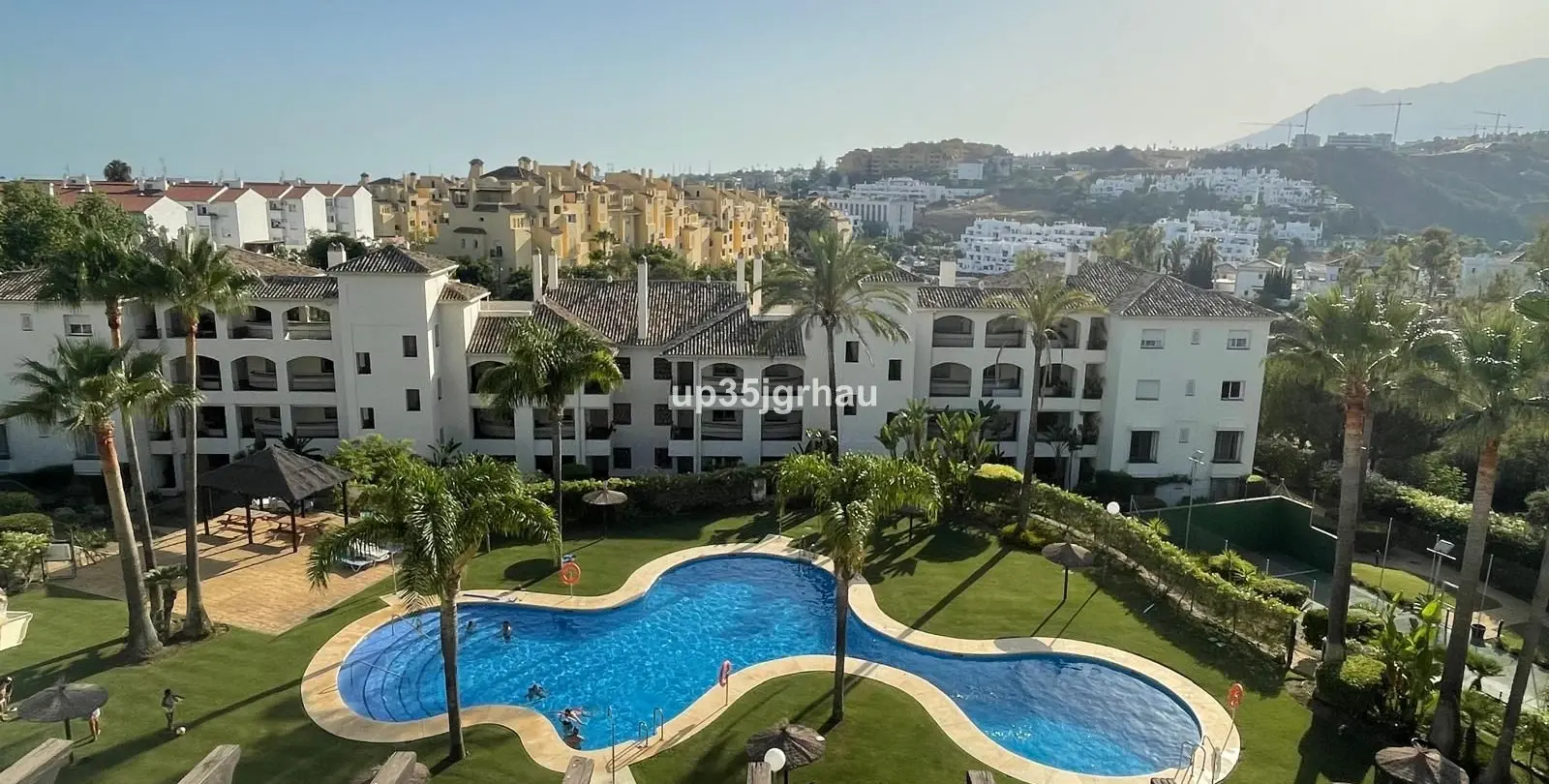 Sale of penthouse in Selwo 1