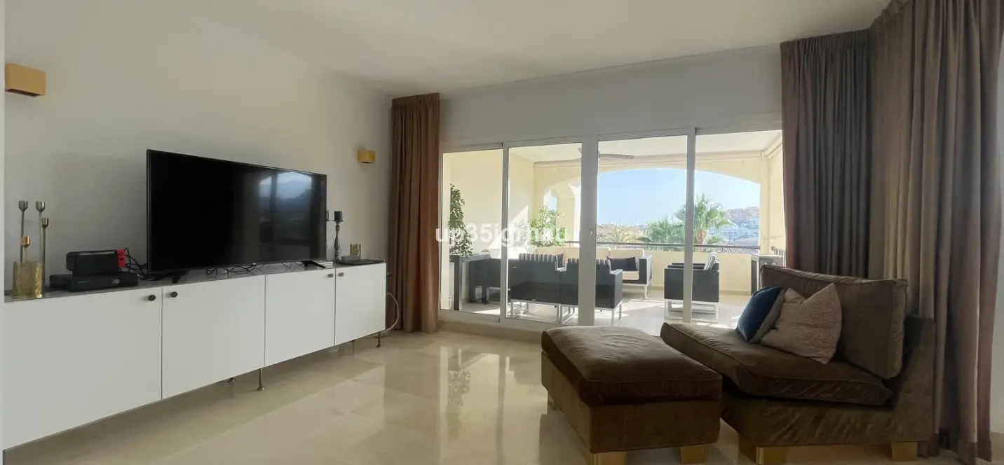 Sale of penthouse in Selwo 3