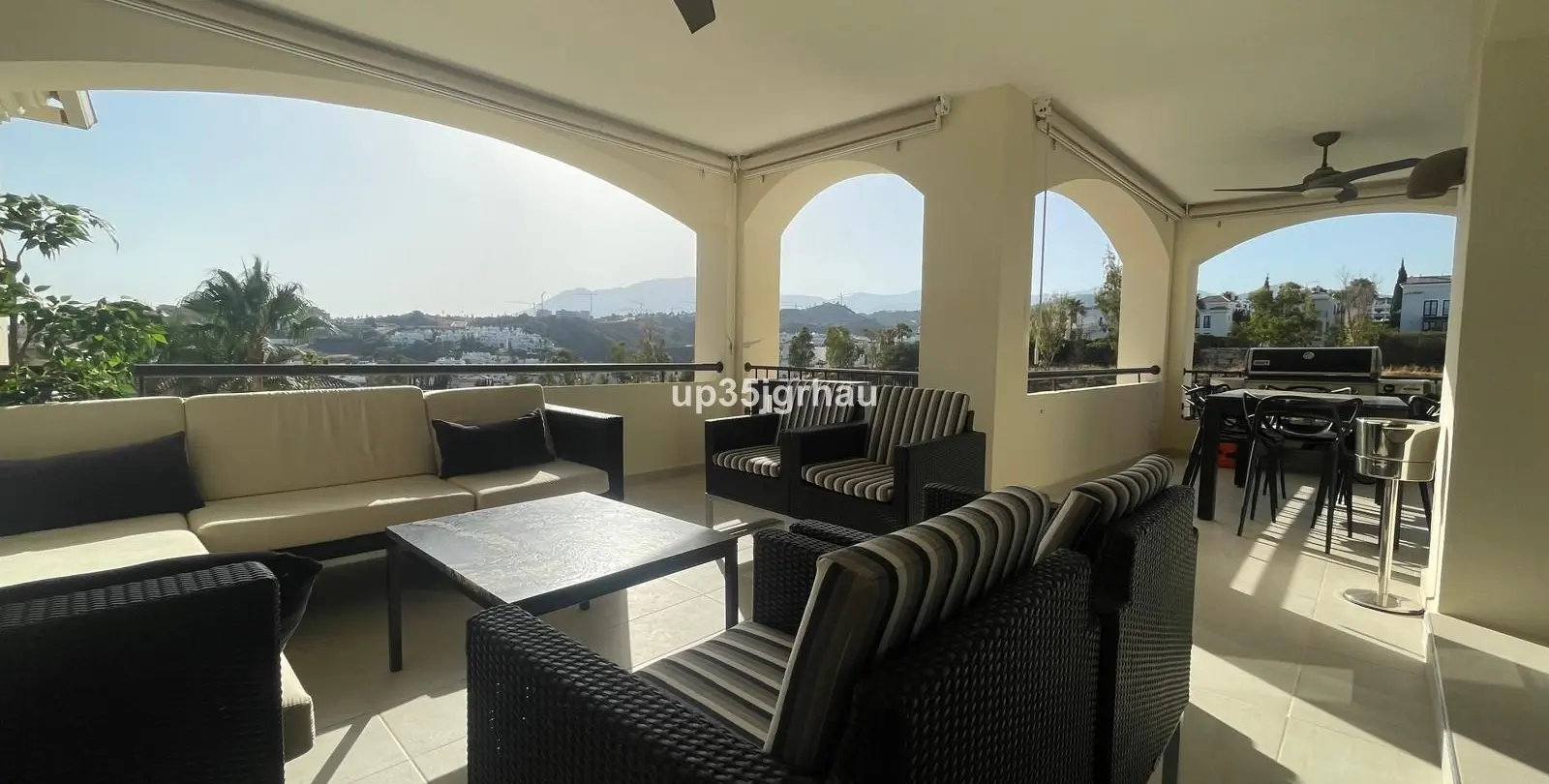 Sale of penthouse in Selwo 8
