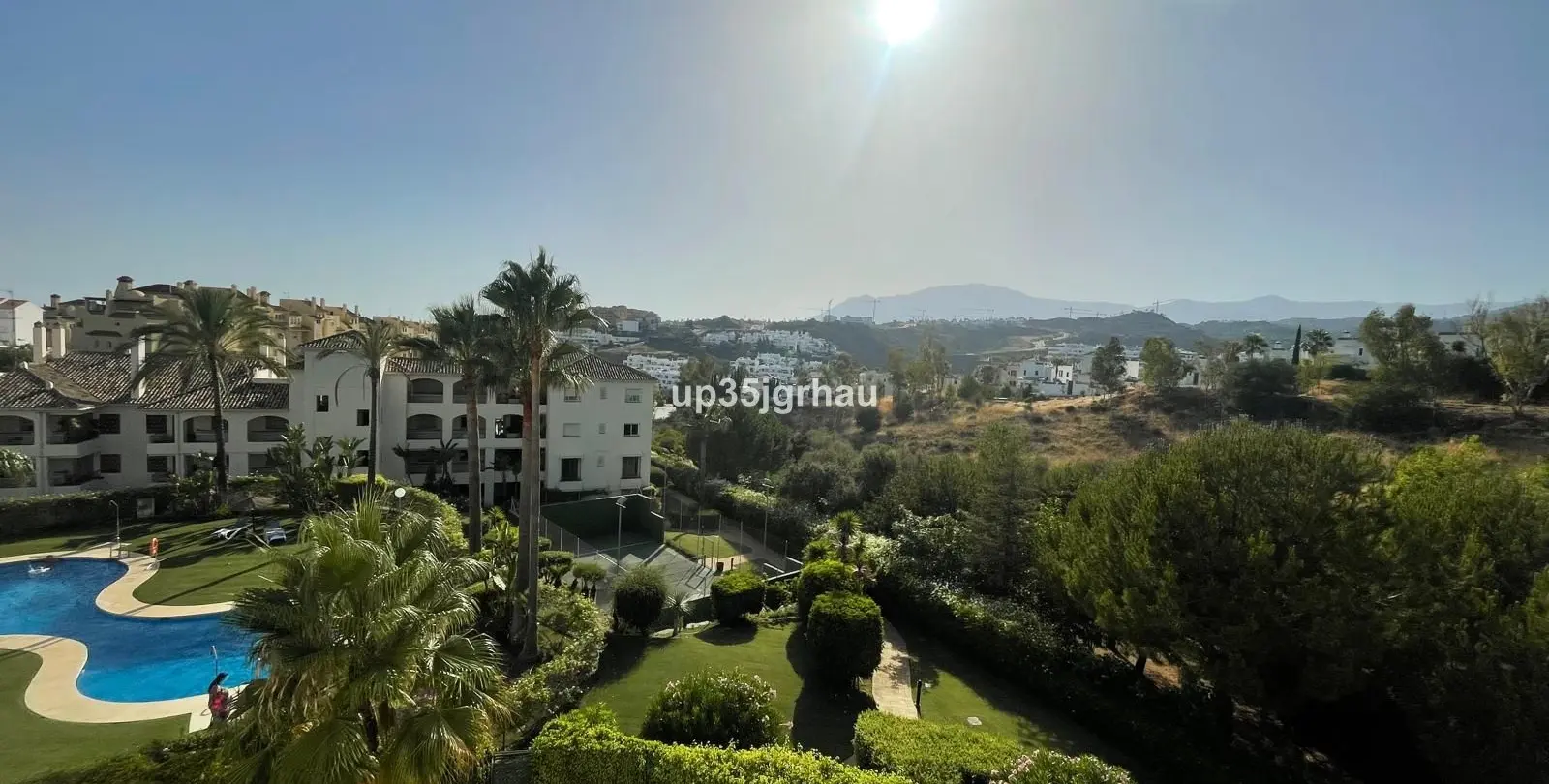 Sale of penthouse in Selwo 14