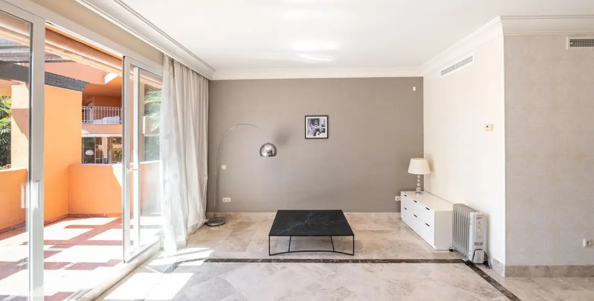 Sale of penthouse duplex in Nueva Andalucía 3