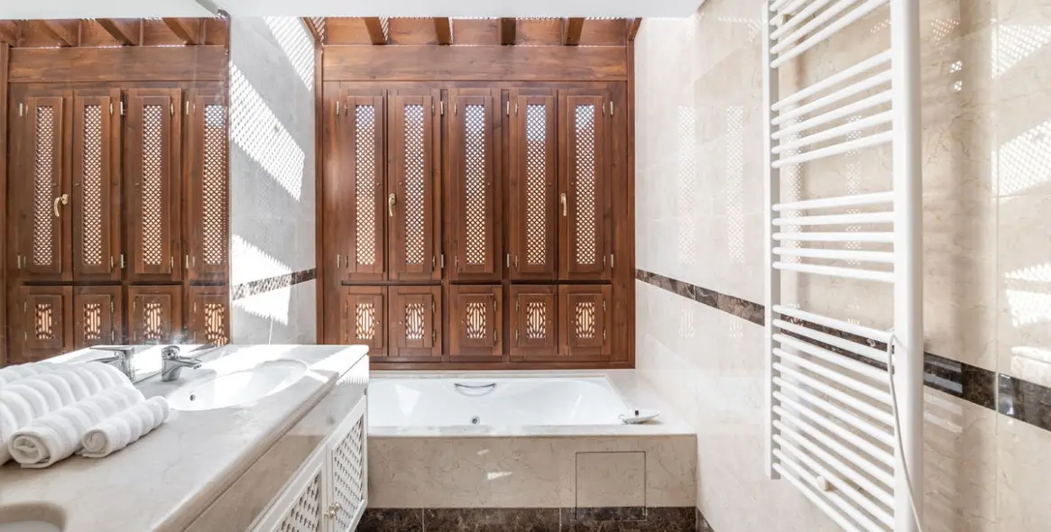 Sale of penthouse duplex in Nueva Andalucía 14