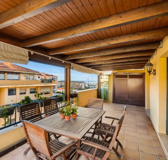 Venta de ático en San Pedro de Alcántara