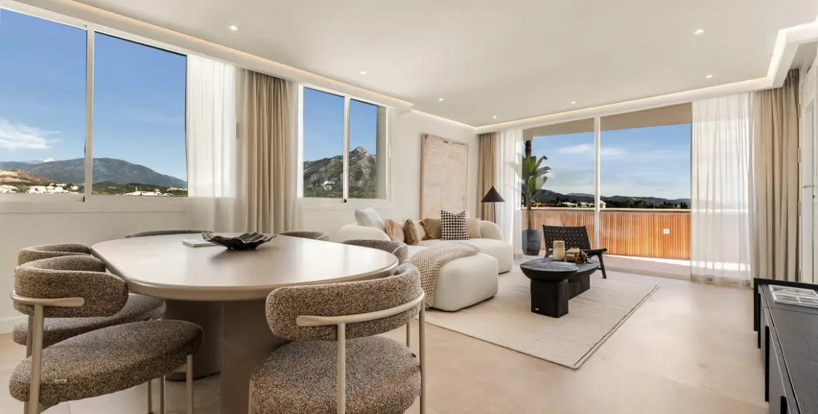 Venta de apartamento en planta media en Nueva Andalucía 10