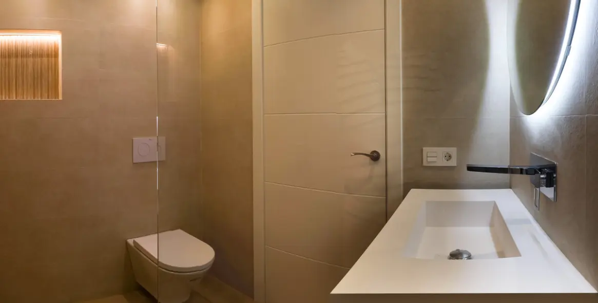 Venta de apartamento en planta media en Nueva Andalucía 16